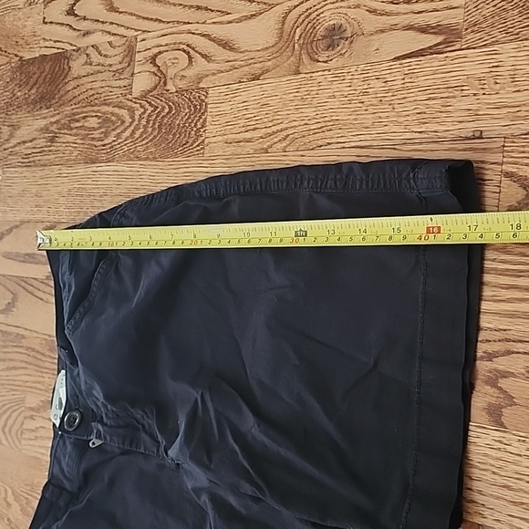 (2) Cleo Petites Slim Cargo Shorts Classic Black - Picture 5 of 9